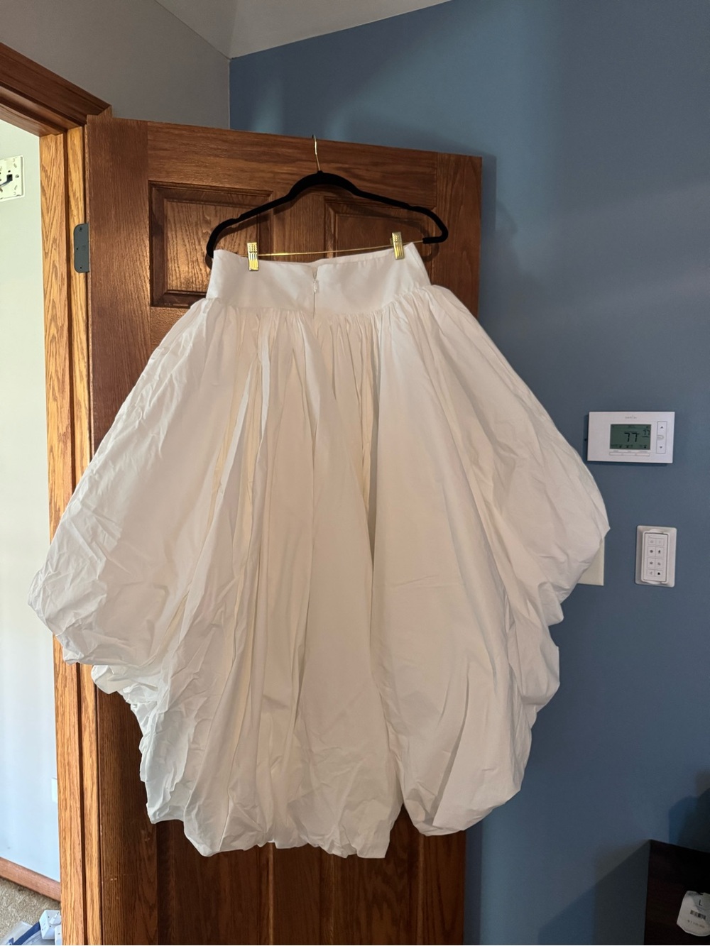Women's White Bubble Tulle Skirt - Voluminous Layered Design - Picture 2 of 8